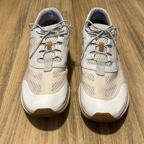 Johnston & Murphy XC4® TR2-Sport Hybrid - Picture 2 of 6